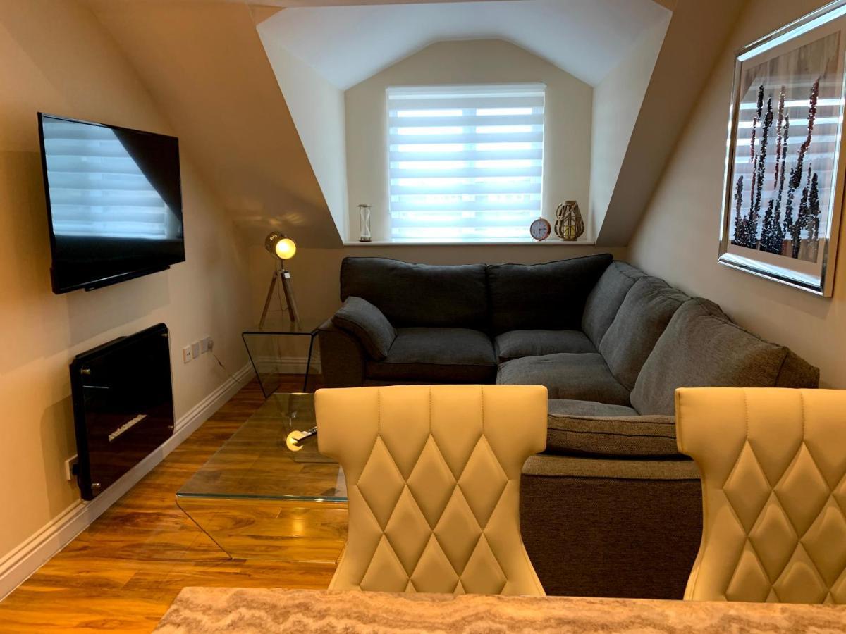 Apartment 5 - Two Bedroom Luxury Apartment Close To Town, Mainline Rail & Theatre Stylish And Comfortable 达灵顿 外观 照片