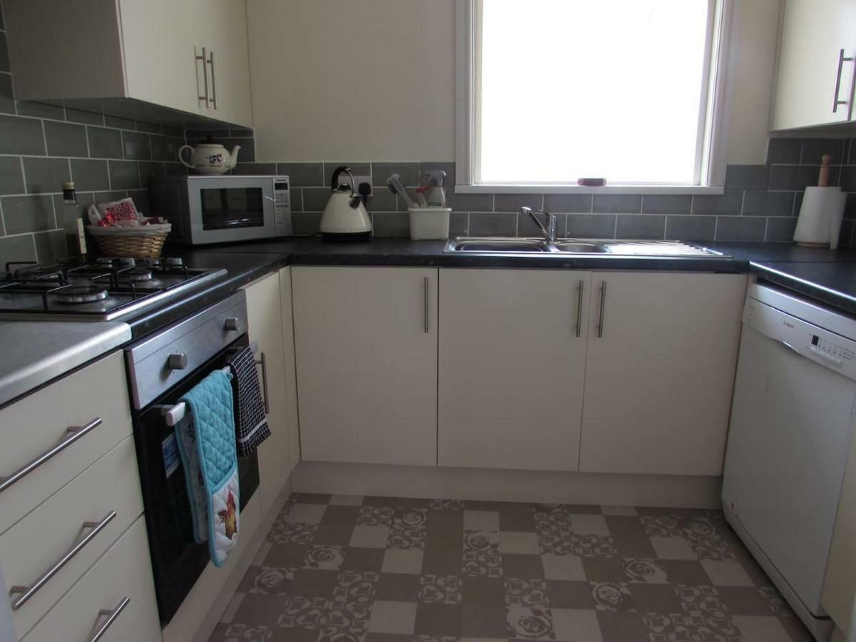 Apartment 5 - Two Bedroom Luxury Apartment Close To Town, Mainline Rail & Theatre Stylish And Comfortable 达灵顿 外观 照片